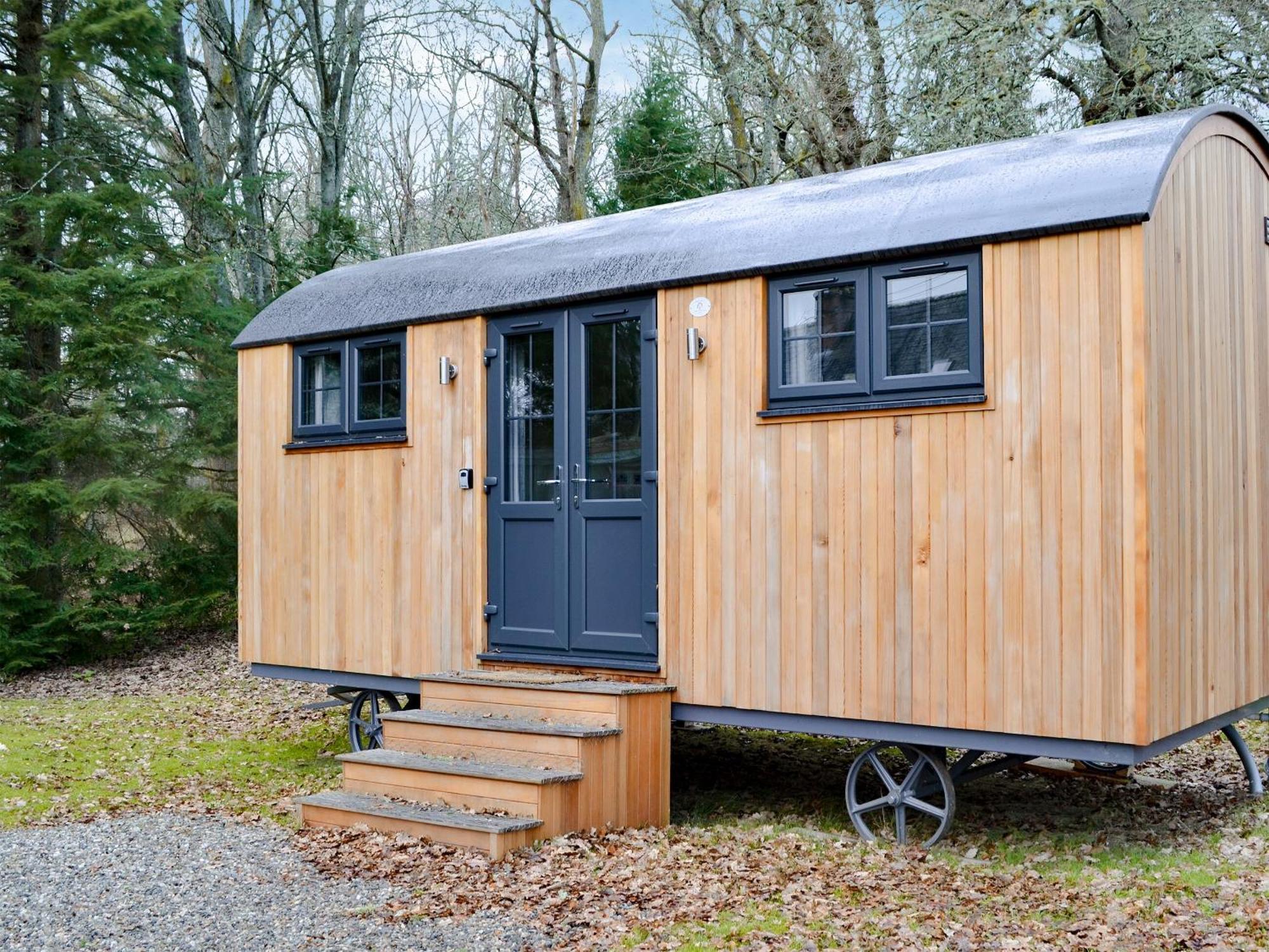 Checkers Cottage - Beaufort Estate Belladrum ภายนอก รูปภาพ